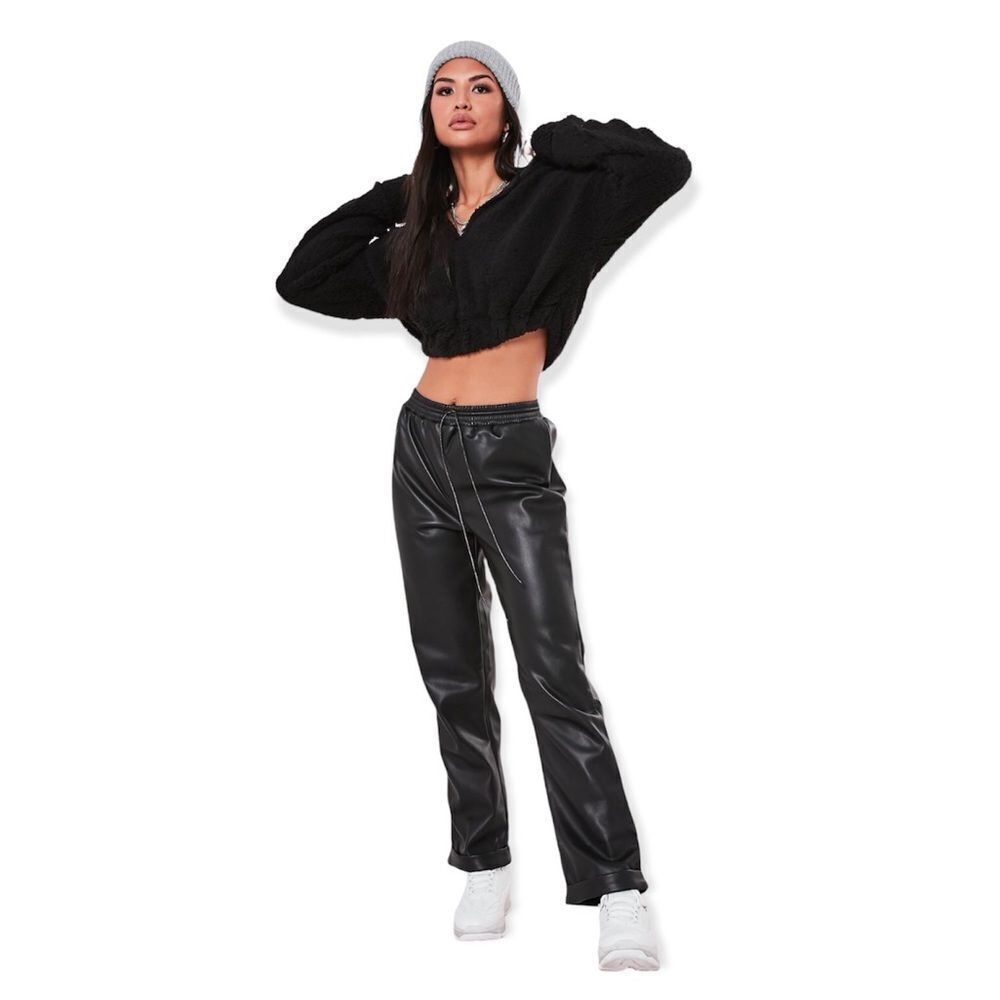 🔃Missguided Teddy V Front Black Cropped Hoodie